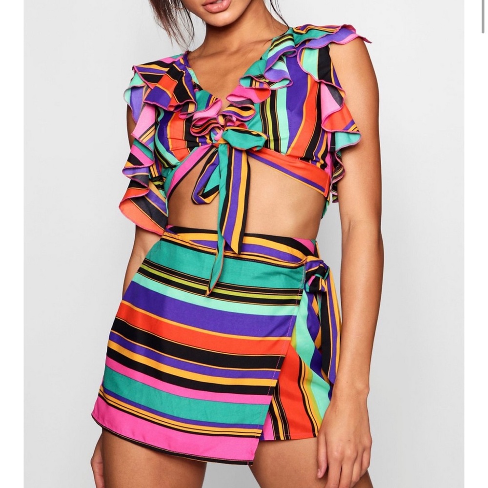 BOOHOO Multi color skort set